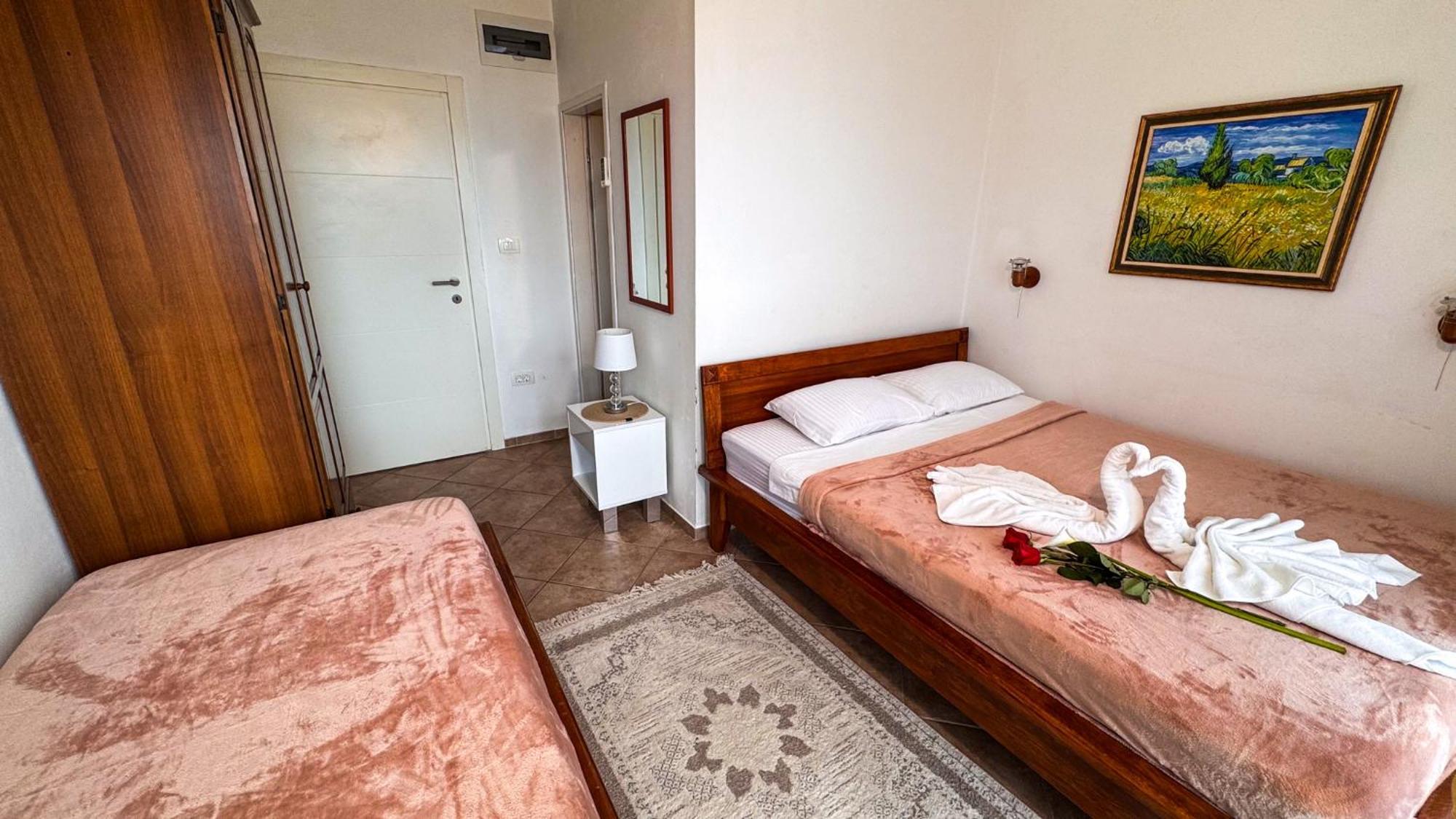 Qumi Apartments Tivat Kültér fotó