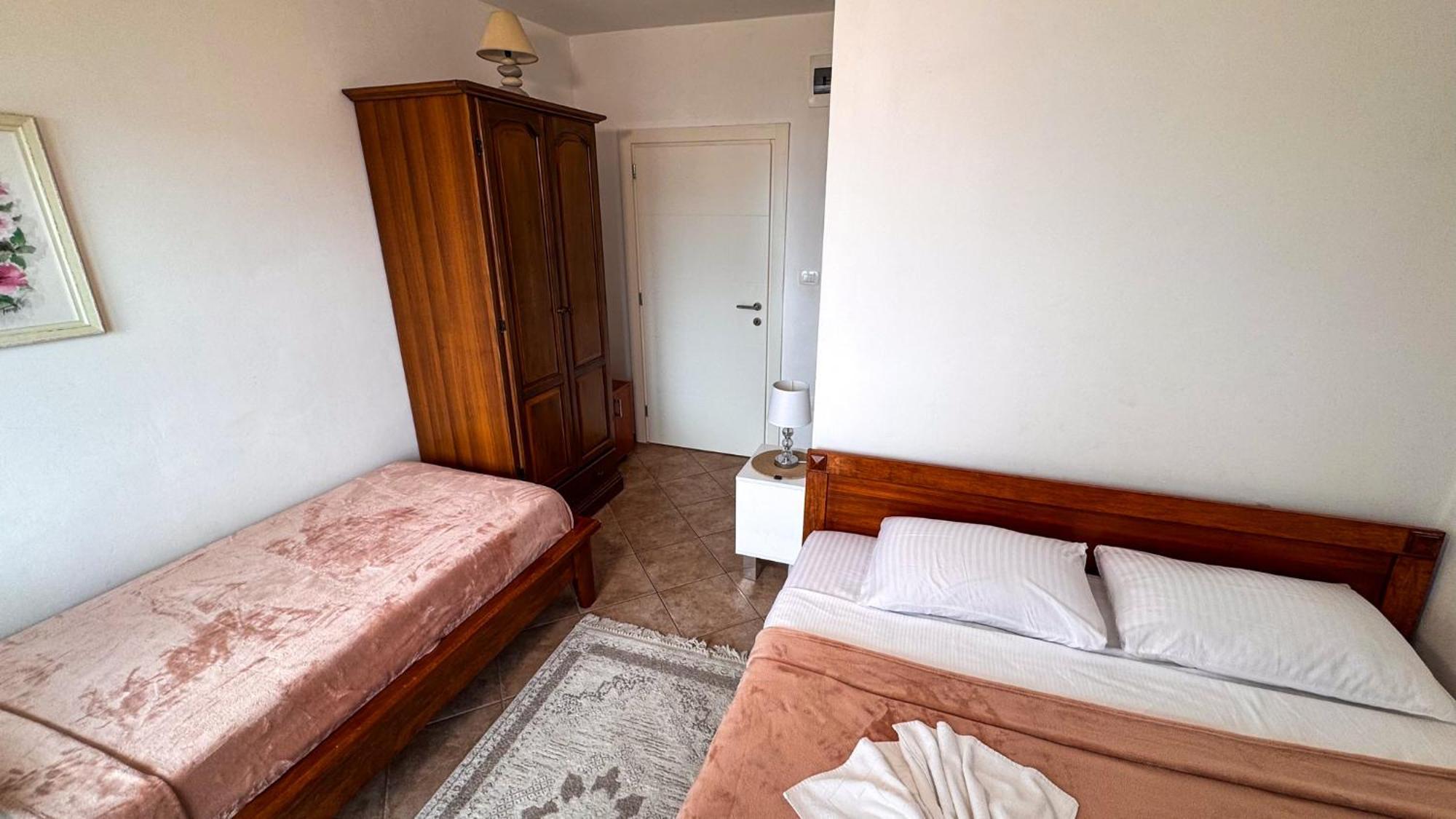 Qumi Apartments Tivat Kültér fotó
