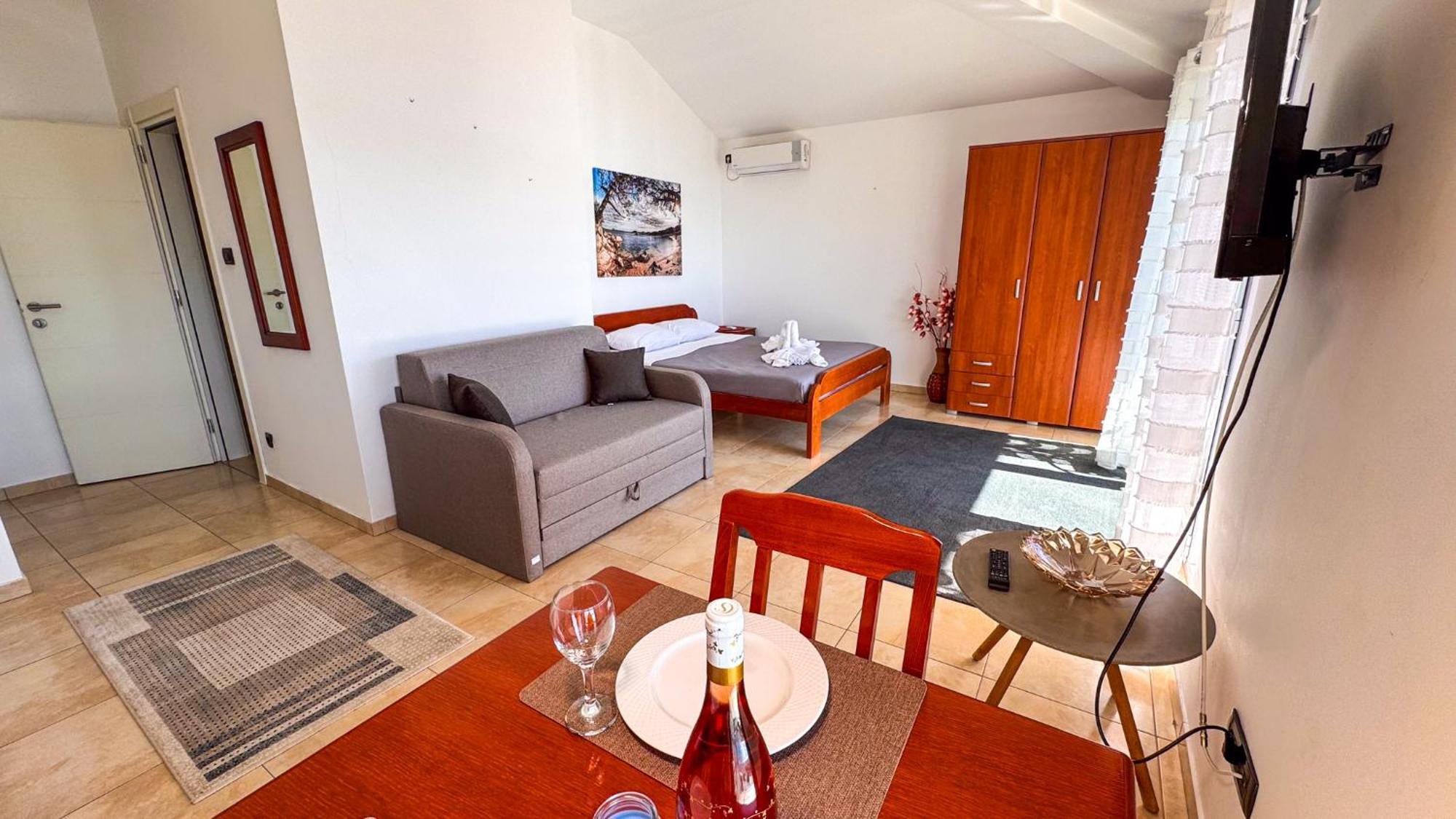 Qumi Apartments Tivat Kültér fotó