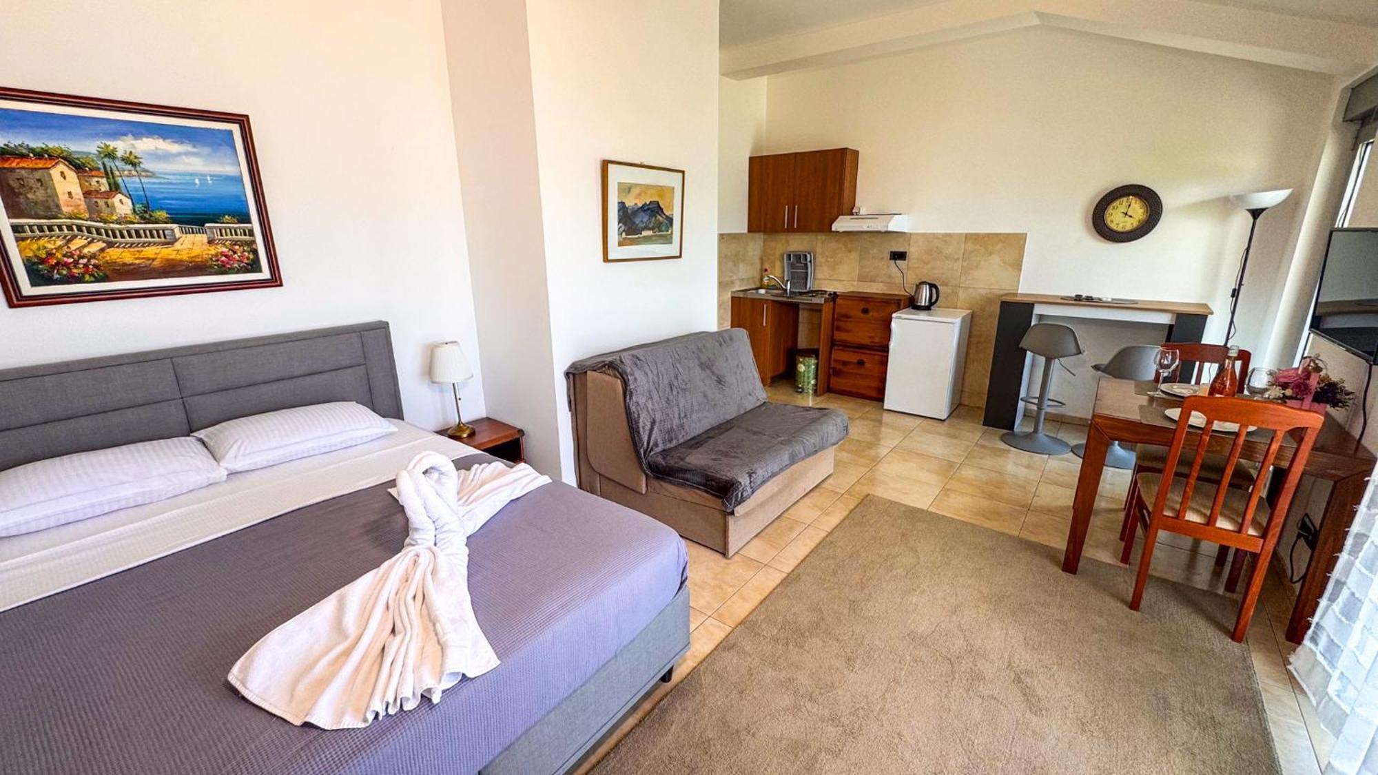 Qumi Apartments Tivat Kültér fotó