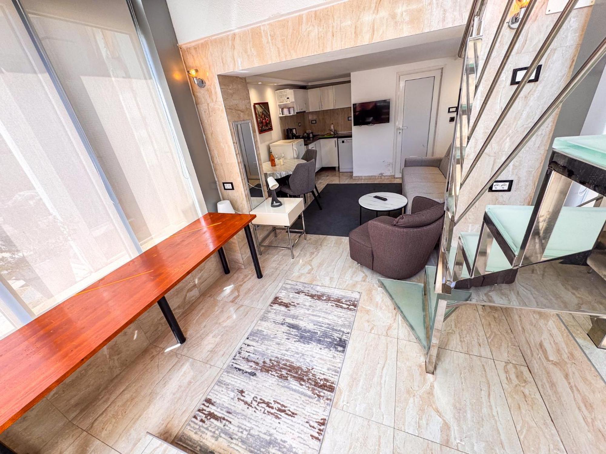 Qumi Apartments Tivat Kültér fotó