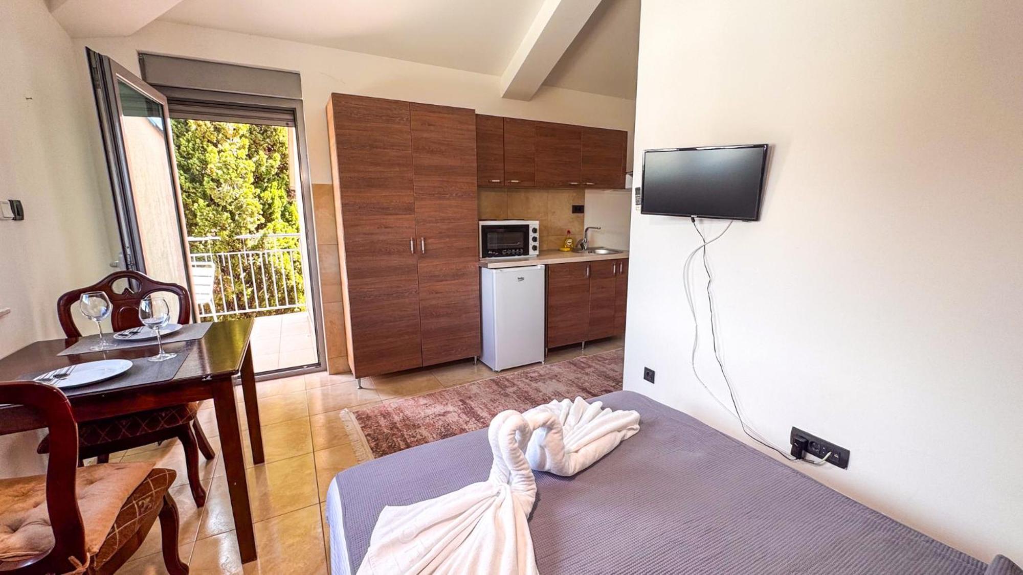 Qumi Apartments Tivat Kültér fotó